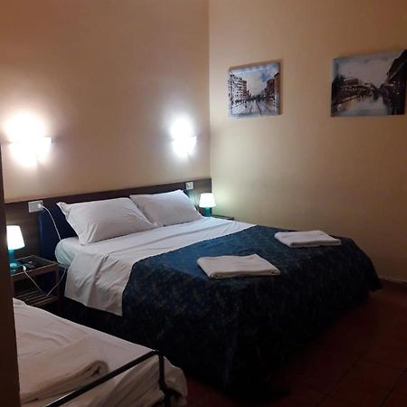 Rose Village Guest House Рим Екстер'єр фото