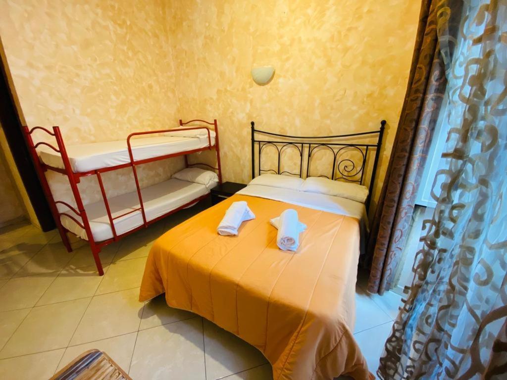 Rose Village Guest House Рим Екстер'єр фото